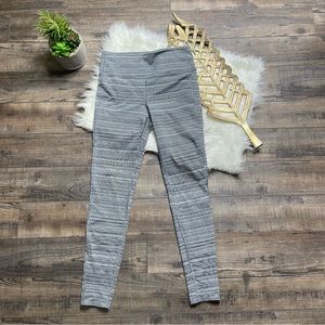 Athleta Chaturanga Legging Athletic